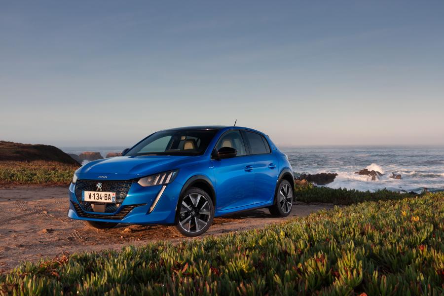  Peugeot e-208 2019 года  (WW) (фото 27 из 42)